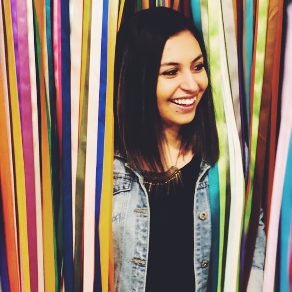 MEET THE POSHER: Brittney M. - Picture 3 of 4